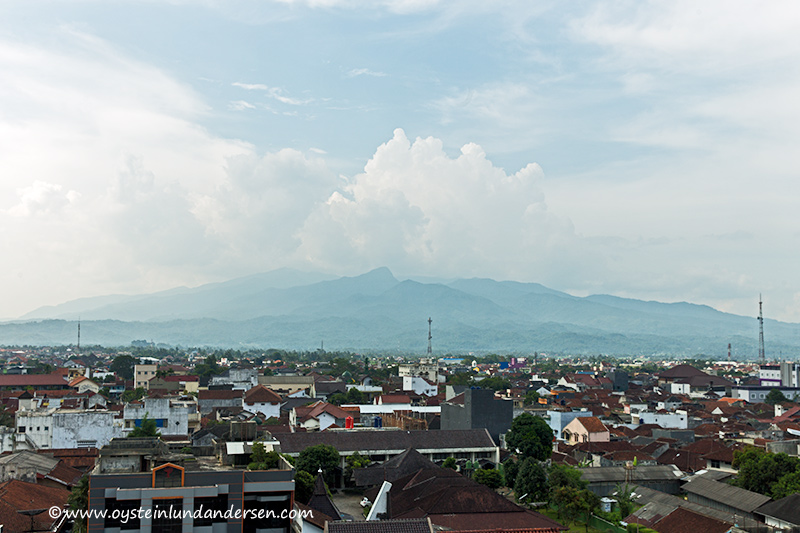 Galunggung-volcano-tasikmalaya-2014-(IMG_5329)