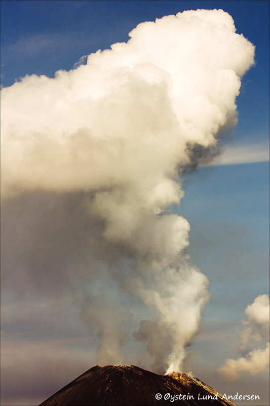 Krakatau-volcano-june-2013(IMG_3420)