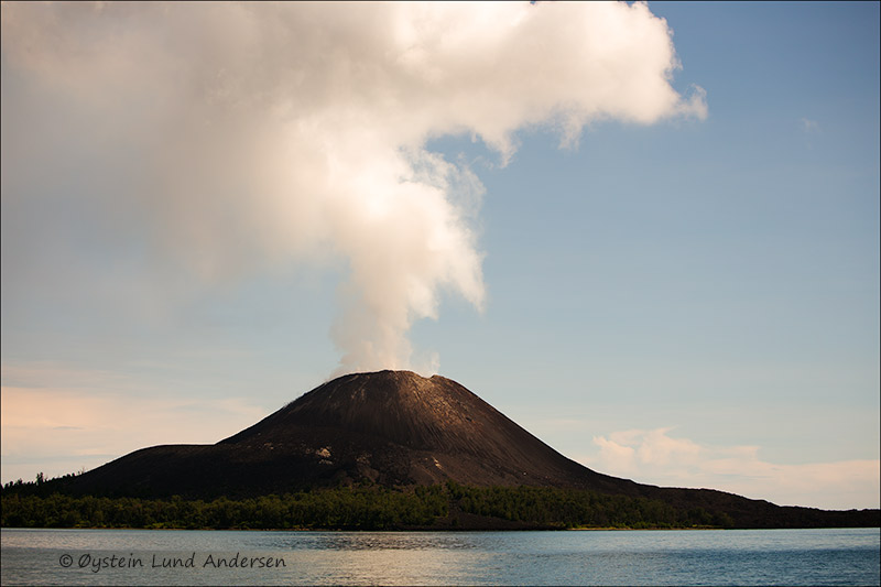 Krakatau-volcano-june-2013(IMG_5628jpg