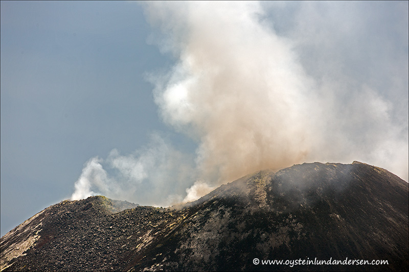 Krakatau-volcano-october-2013(IMG_3212)