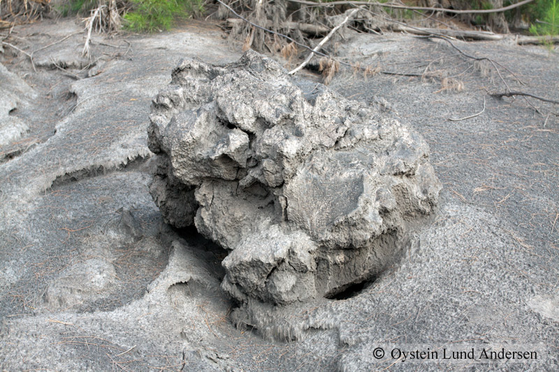 Krakatoa_aug2011_x19