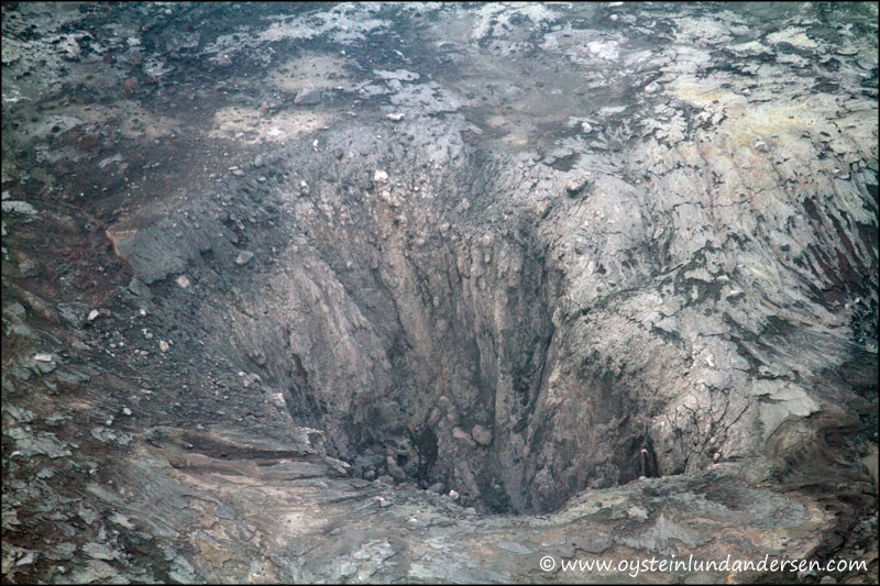 12. Eruption crater located on the middle of the dome.