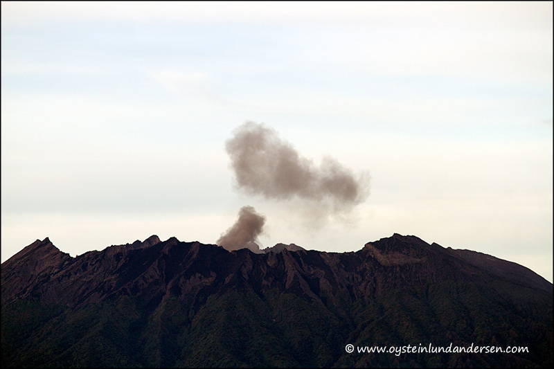 Raung-volcano-2012-x1