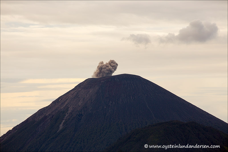 Tengger-Bromo_volcano_june-2013-(IMG_7231)