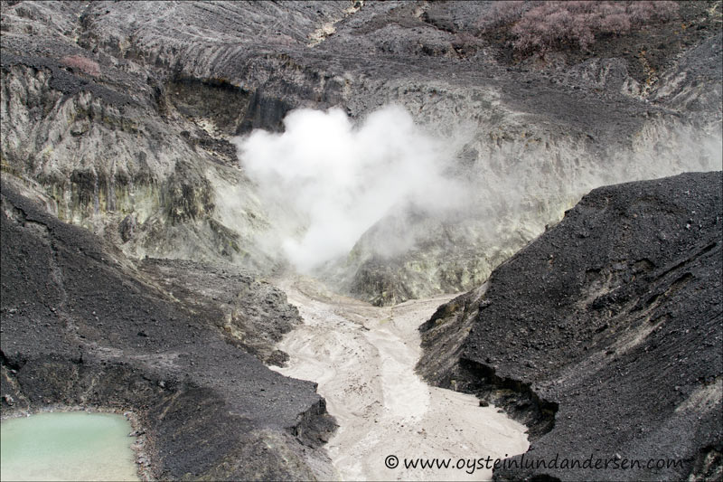 Steam from Ratu Crater. (1th May 2012)