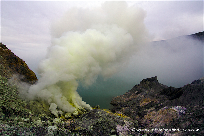 Ijen_volcano-2012-x5-1