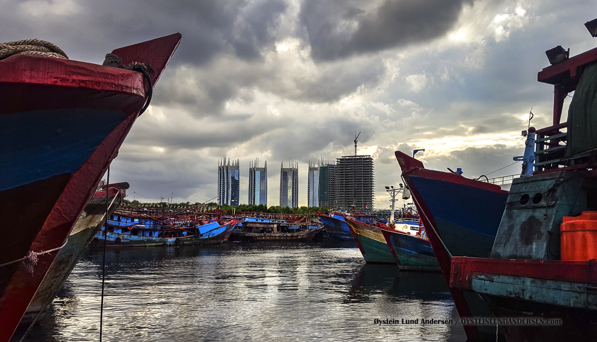 Muara Baru Jakarta harbour pelabuhan muara baru Indonesia 2016 boat kapal