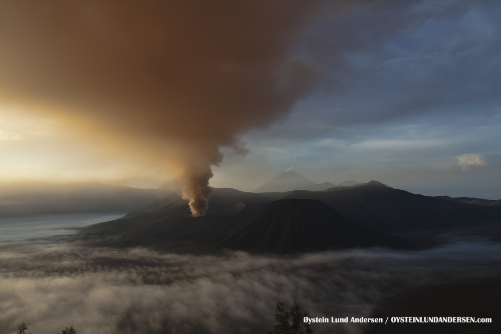 Bromo Eruption 2010 Indonesia