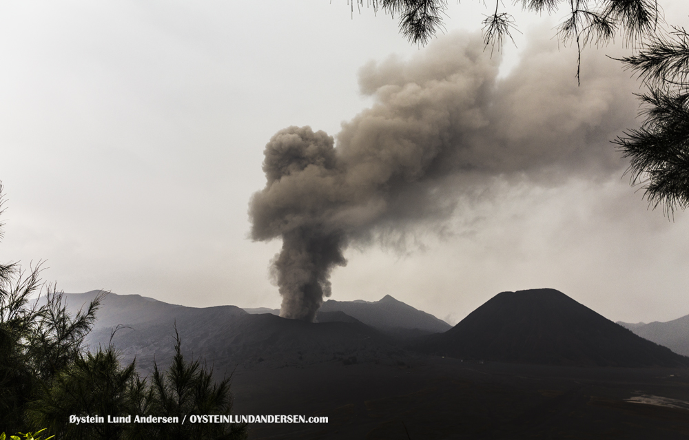 Bromo Eruption 2015 Indonesia ash