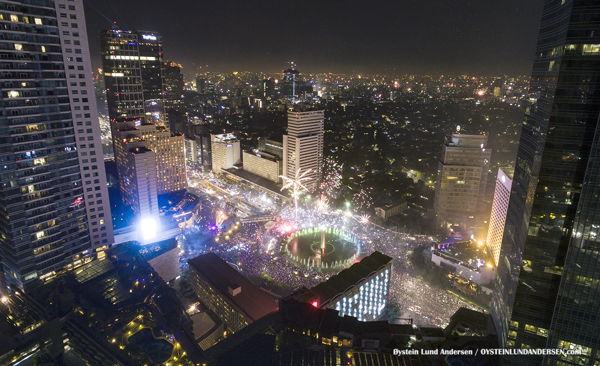 Jakarta new years eve 2016 bundaran hotel indonesia dji