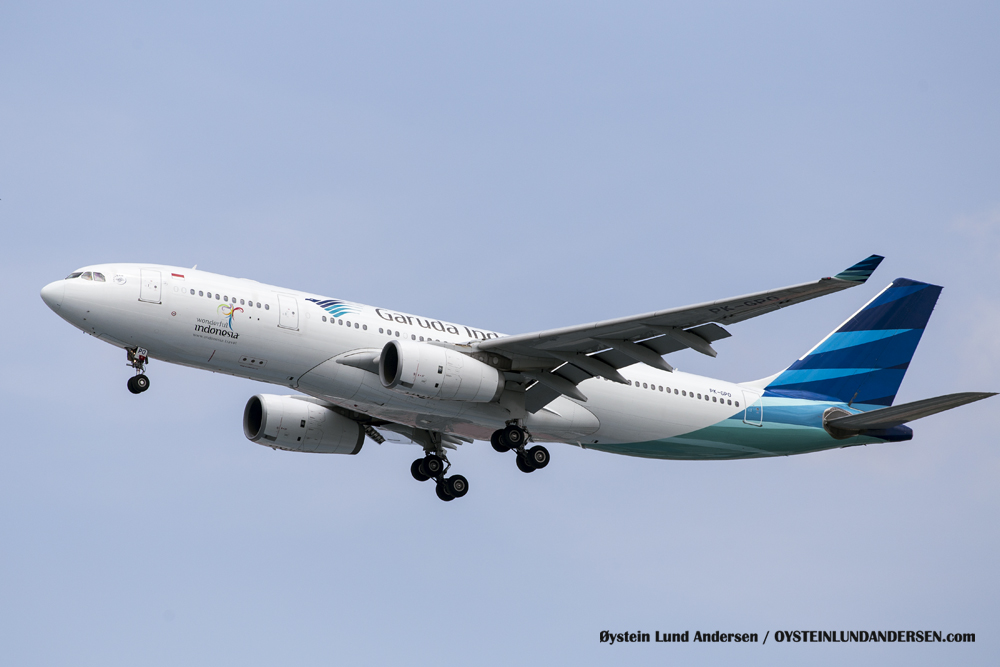 A330-200 arriving from Surabaya, Indonesia. (29 December 2015)