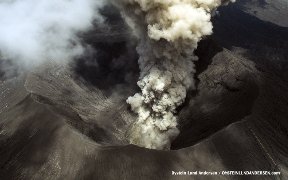 aerial drone uav Bromo Tengger Indonesia Eruption Volcano April 2016