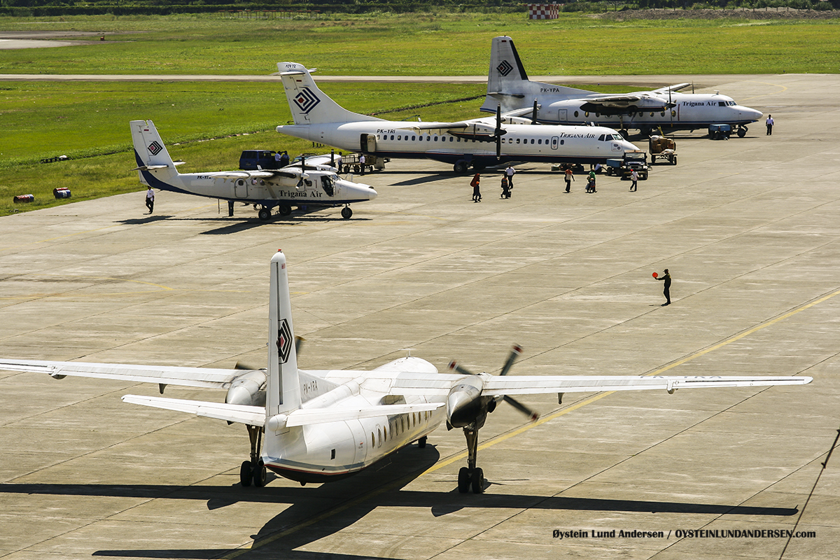 Trigana Fokker-27-500 (PK-YRA) , DHC-6, ATR72 (PK-YRI) and a Fokker 27-200 (PK-YPA) sentani airport jayapura djj spotting