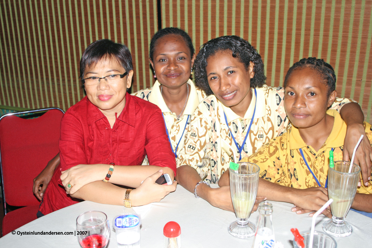 Cenderawasih University Jayapura Papua Anthropology Antropologi UNCEN Ivonne Poli 