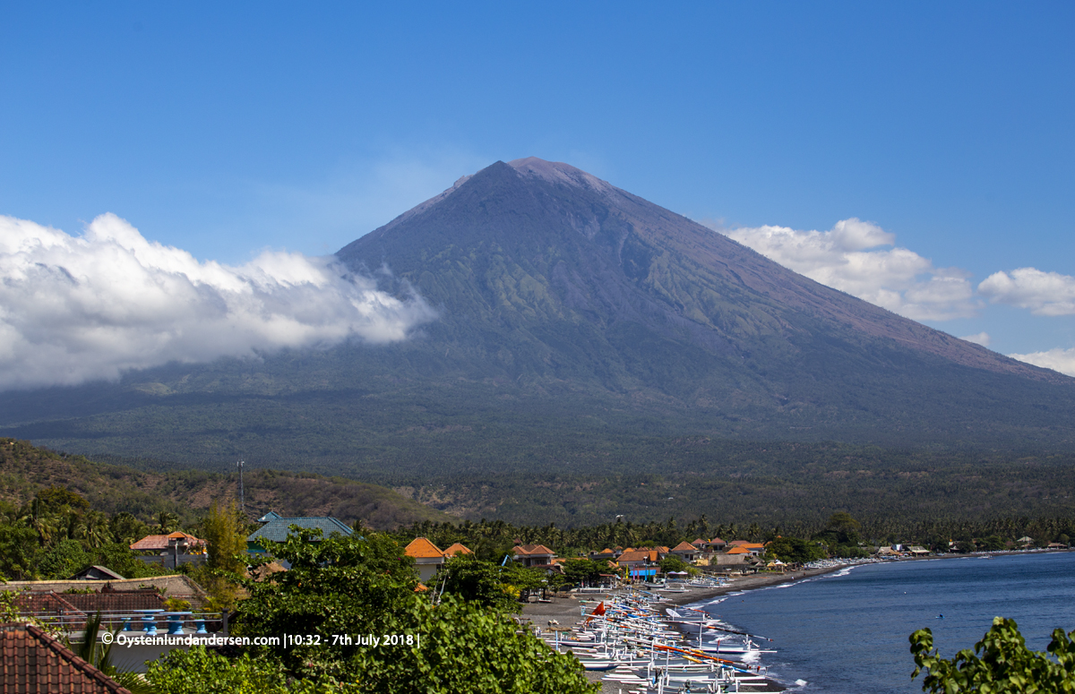 Agung Volcano eruption 2018 July Bali Indonesia Ash Plume Column