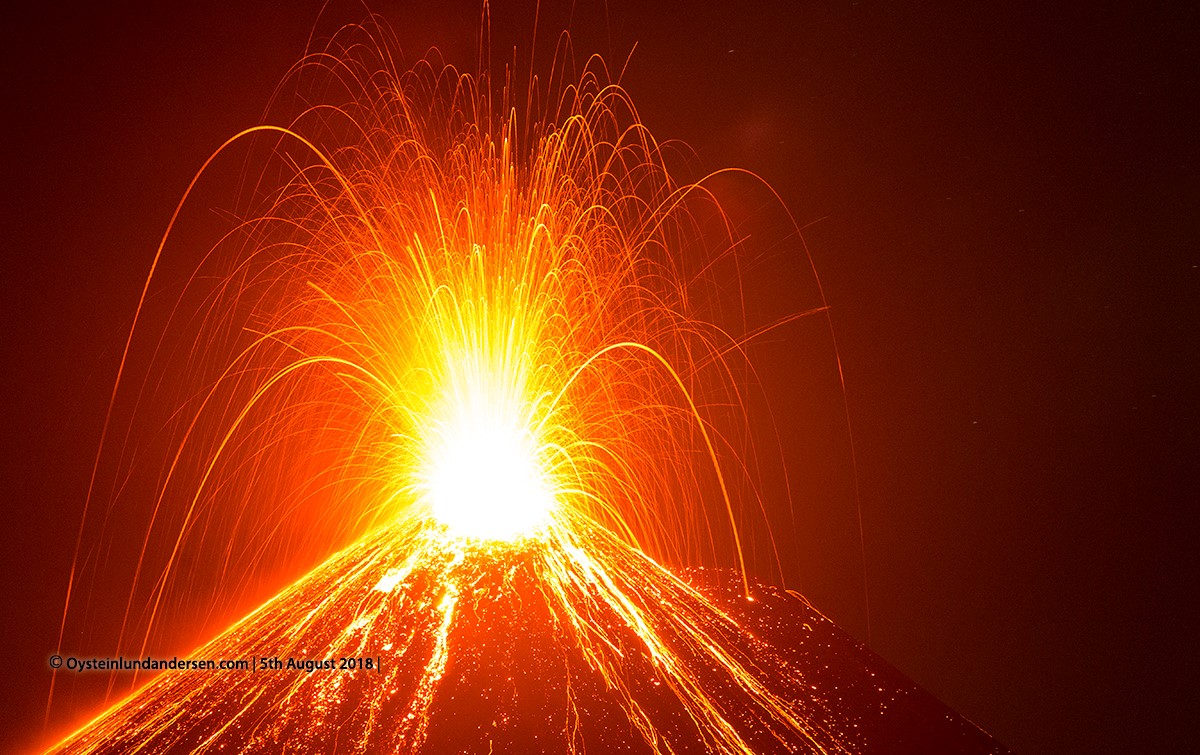 krakatau volcano eruption 2018 java indonesia