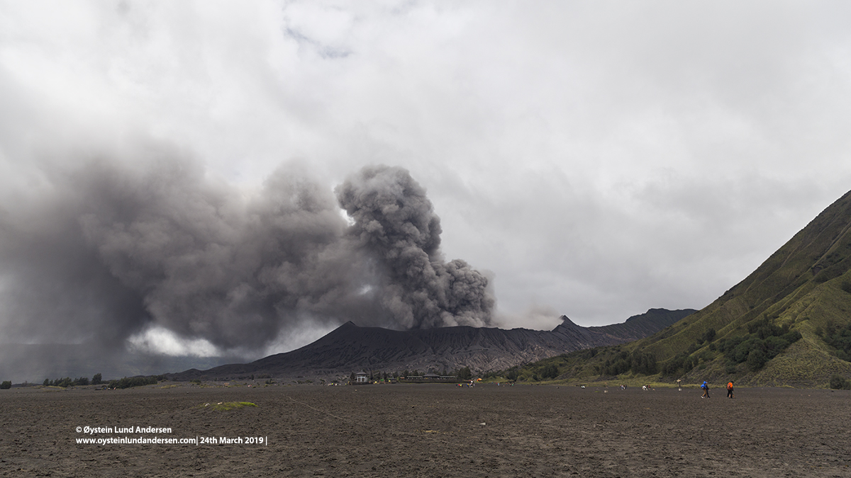 Bromo eruption march 2019 tengger drone