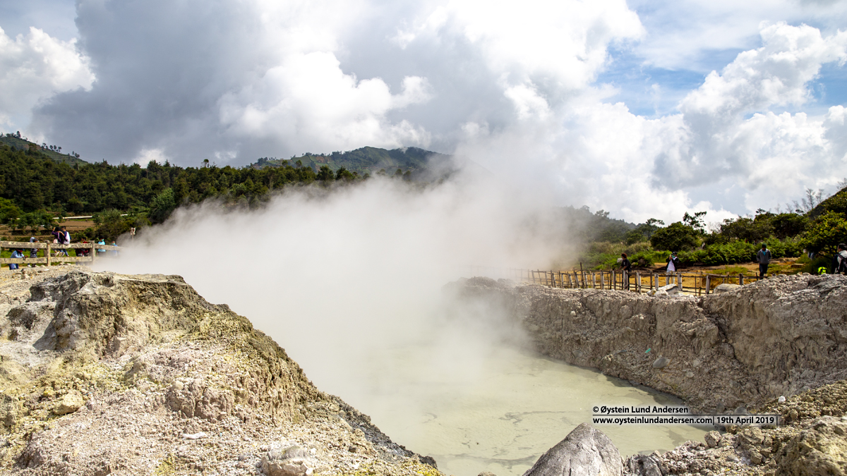Sikidang Crater Dieng Indonesia